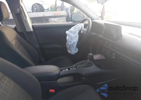 2024 Honda Hr-V Awd Lx z USA, uszkodzony, nr VIN 3CZRZ2H31RM751071